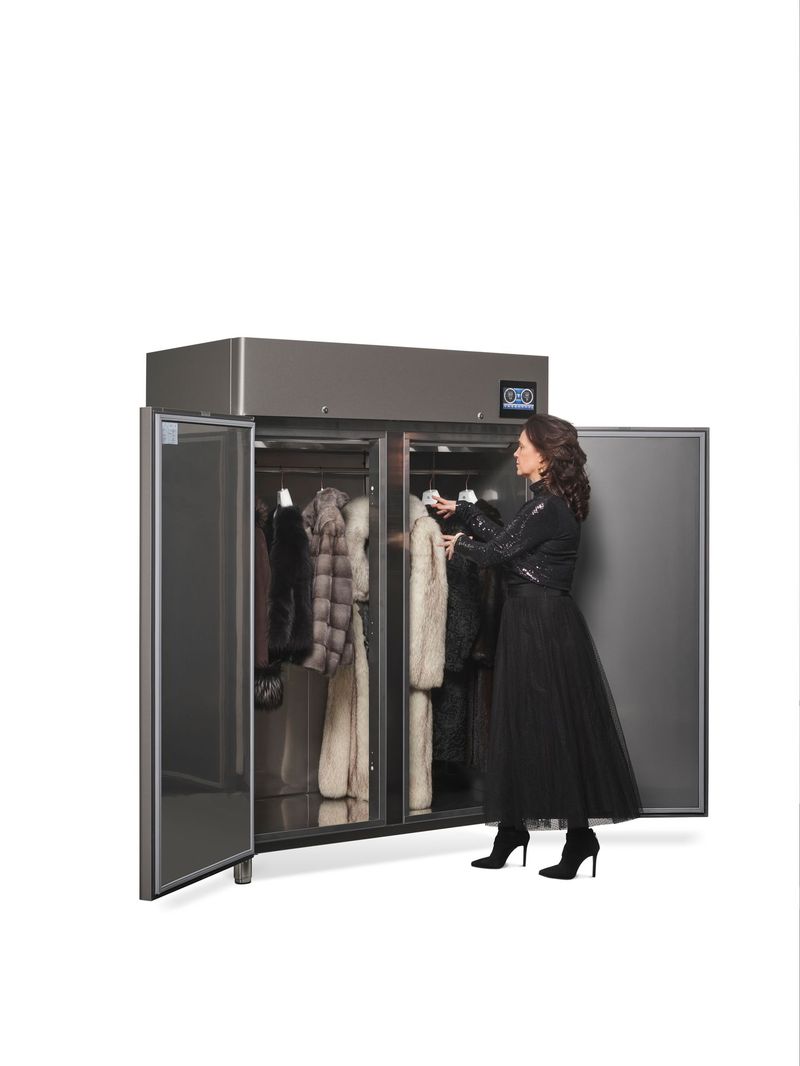 2 doors grey fanny (5).jpg